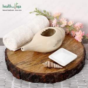 HealthAndYoga Concha en forma de cerámica Neti Pot Diseño de concha blanca para rituales de Yoga de limpieza nasal - Product Image 6