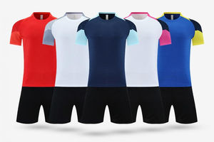 Ensemble de maillot de football pour hommes, tissu léger et respirant pour l'entraînement, les matchs, le jeu d'équipe, ajustement confortable, style performant, classique - Product Image 6