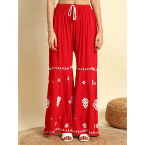 Ensemble Kurta & Gharara en modal brodé Chikan pour femme - Product Image 6