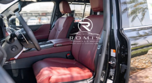 รถยนต์ Lexus LX600 SUV สีดำ ขับเคลื่อนซ้าย ปี 2024 รถครอบครัวสุดหรู มือสอง - Product Image 2