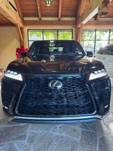 Usado Clean 2025 Lexu-s LX 600 F SPORT SUV 4D - Product Image 2