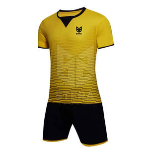 Uniforme de fútbol personalizado de alta calidad para adultos, conjunto de ropa deportiva de último diseño, técnica de corte automatizado - Product Image 1