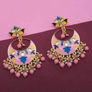 Boucles d'oreilles fines Kriaa Meenakari rose et perles Kundan Dangler modèle 1314216C - Product Image 1