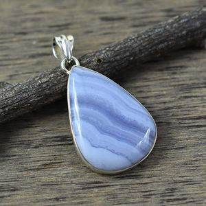 Collier en argent sterling 925 massif avec pendentif en agate bleue en dentelle faite à la main, style bohème, 3 grammes - Product Image 2