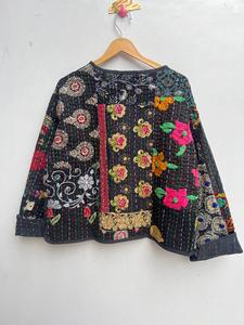 Veste Kantha noire cousue à la main manteau indien fait à la main matelassé Patchwork Kimono respirant Jersey tissu - Product Image 5