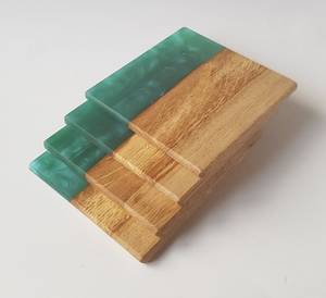 Sous-verres en résine époxy et bois pour la maison et le bureau, sous-verres personnalisés en bois d'acacia et résine époxy - Product Image 1