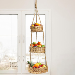 Panier suspendu pour fruits en gros pour la décoration de la cuisine, panier de rangement en jacinthe d'eau tissé naturellement - Product Image 1