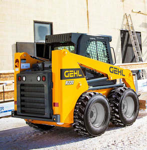 Chargeuse compacte Gehl R220 à quatre roues motrices, moteur diesel Euro5/EPA, couple de levage élevé, meilleure qualité, machines de construction compactes - Product Image 1