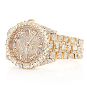 Montre en acier inoxydable sertie de moissanite de qualité supérieure, design de luxe pour homme, avec cadran en verre - Product Image 2