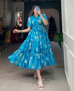 Vestido de Fiesta Elegante de Algodón y Seda Georgette con Estampado Floral en Capas, Hermoso para Vacaciones en la Playa, Precio al por Mayor, Surat - Product Image 5