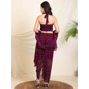 Conjunto Bohemio para Mujer, Top Halter con Cuello Halter y Pantalones Dhoti con Dupatta, Tela de Chifón Bordada, Color Vino - Product Image 4