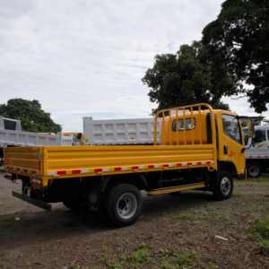 SINOTRUK HOWO <span class=keywords><strong>Camion</strong></span> Cargo Diesel 4x4 à 4 roues motrices, Volant à droite, à plateau‑ridelles - Product Image 3