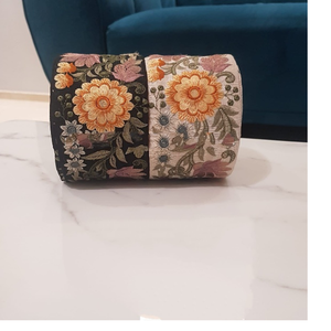 Tissu floral brodé sur mesure en noir et blanc, motifs ethniques pour diverses utilisations, différentes tailles - Product Image 1