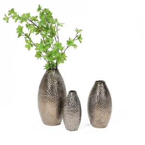 Ensemble de vases en métal texturé argenté de luxe Vases à fleurs décoratifs modernes pour l'affichage de pièce maîtresse de salon, bureau et hôtel - Product Image 2