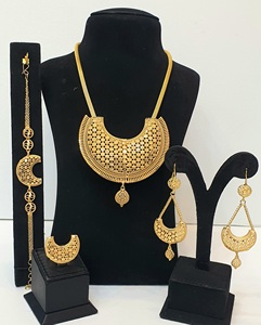 Hot-Selling Dubai 24KT Gold Plated Women's Pendant <b>Jewelry</b> <b>Set</b> <b>Fine</b> <b>Jewelry</b> <b>Sets</b> - Product Image 1