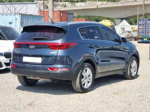 Kia Sportage Compact 4 portes automatique diesel 2016 d'occasion en parfait état, SUV urbain pour trajets quotidiens, livraison mondiale - Product Image 1