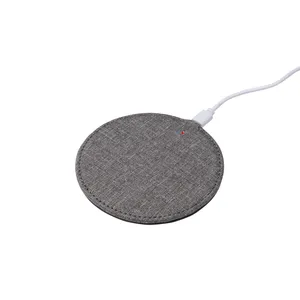 Base di Ricarica Wireless Sostenibile in R-PET per Dispositivi USB, Prodotto Promozionale Ecologico - Product Image 1