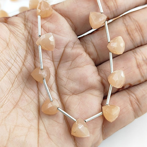 Peach Moonstone 7-8mm Trillion Shape Faceted Cut Beads Moonstone Beaded Strand For Jewelry Making 13-14 Bead in a8 Inches Strand - Product Image 5