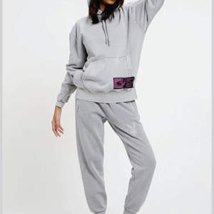 เสื้อมีฮู้ดพิมพ์ลายแมงมุมสีเข้ม, เสื้อสตรีทสูงย้อนยุคฮิปฮอปพังค์เคป็อปสำหรับเต้นฤดูหนาวเสื้อผ้าแขนยาวแบบสวมหัวปัก - Product Image 3