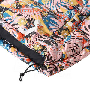 Fabricant vente en gros de haute qualité femmes doudoune manteau d'hiver personnalisé en cuir de mouton imprimé techniques capuche surdimensionnée - Product Image 5