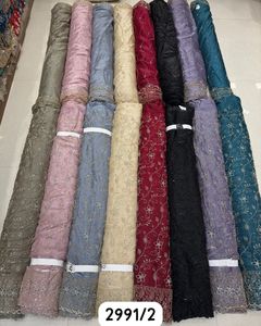 Tissu net brodé de paillettes multicolores de qualité supérieure tissé avec des motifs floraux pour les robes de soirée Sarees Robes - Product Image 1