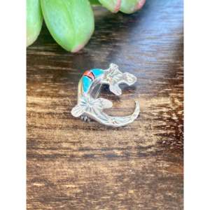 Broche Navajo Hecho a Mano con Incrustaciones de Piedras Variadas y Plata de Ley, Diseño de Lagarto, para Regalo, con Turquesa como Piedra Principal - Product Image 2