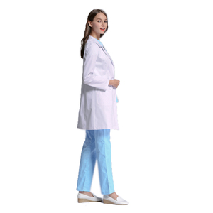 Blouse médicale confortable et douce pour les médecins, les infirmières et le personnel hospitalier avec un tissu léger, respirant et durable - Product Image 5