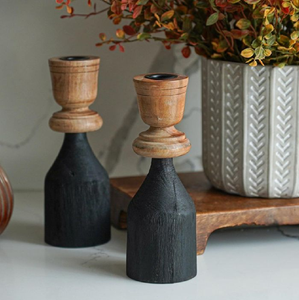 Portavelas de madera tallada encalada para una elegancia rústica para la decoración del hogar y eventos de boda con linternas y velas de madera - Product Image 2