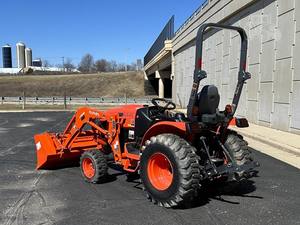 Tracteur à roues 4x4 2025 LX3520HSD 70 CV Moteur diesel Massey Ferguson Mini tracteur 4x4 Tracteur de jardin Pompe - Product Image 3