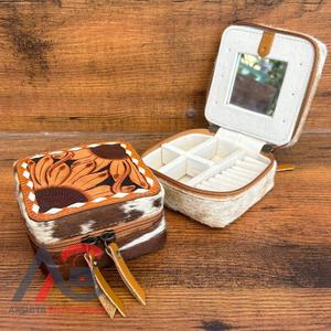 Caja de almacenamiento de joyería de cuero de vaca al por mayor joyería personalizada collar pendiente embalaje anillo de boda caja embalaje de joyería - Product Image 1