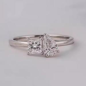 Anillo de diamante solitario de oro sólido de 14 quilates hecho a mano personalizable Lab Grown Princess Pear Cut Engagement Diamond IGI Certified - Product Image 1