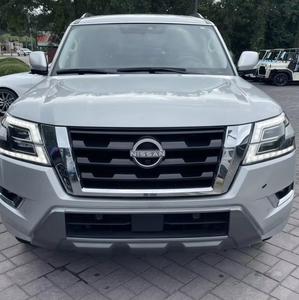 Nissan Armada SL 2021 d'occasion, SUV pour adultes, sièges en cuir foncé, transmission automatique, conduite à droite/à gauche, toit ouvrant - Product Image 2