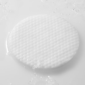 แผ่นโทนเนอร์บำรุงผิวหน้า NEEDLY Luxury Daily Toner Pad 80 แผ่น สำหรับทุกสภาพผิว - บรรจุภัณฑ์เพื่อการใช้งานที่สะดวก - Product Image 2