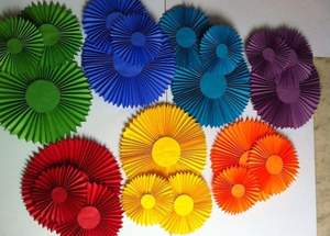 Décors faits à la main sur le thème du Rajasthan muddas éventails en papier glands en bois mehendhi et accessoires de mariage pour décorations - Product Image 4