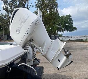 2013 Ya Maha เอาท์บอร์ด F300UCA สภาพของเครื่องยนต์อินบอร์ดใหม่ - Product Image 1