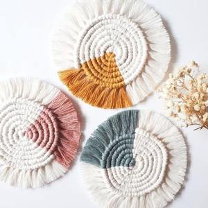 Vente chaude bicolore macramé rond chargeur vaisselle décorative napperon fait à la main au Vietnam - Product Image 5