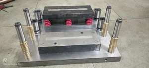 Ensemble de piliers fournis en usine matrices et moules pour l'estampage du métal idéal pour les applications automobiles et d'ingénierie à vendre - Product Image 5