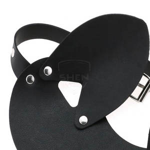 Cache-visage en cuir de haute qualité au design professionnel pour utilisation en bondage avec sangles renforcées et toucher doux - Product Image 4