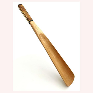 Bocina ergonómica de primera calidad en latón macizo, ayudante elegante para zapatos diseñado para comodidad, durabilidad y sofisticación - Product Image 4