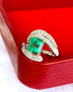 Dazzling Emerald 14K Gold Ring Real Green Gemstone Jewelry <b>Elegant</b> Fine Ring Natural Emerald Stone Gift For Her Luxury Look - Product Image 5