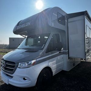 Thor Echelon Sprinter Clase C autocaravana Mercedes-Benz Sprinter chasis en venta - Product Image 2