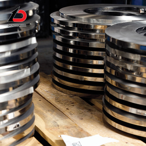 Bobines d'acier inoxydable laminées à froid de 0.15 3.0mm Astm Aisi 201 304 316 430 310s Ss Bobines 2b Ba Hl Surface miroir polie SS Bobine - Product Image 4