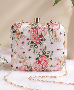 Lujoso bolso redondo de perlas con asa Superior de Cuentas para ropa de novia y boda disponible a precios de mayorista. - Product Image 4