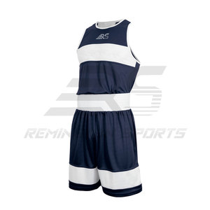 ชุดออกกำลังกายขาสั้นแบบปักโลโก้ - Product Image 1