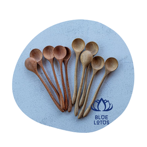ช้อนไม้ที่เรียบง่ายจากบัวสีน้ำเงินเวียดนาม - Product Image 1