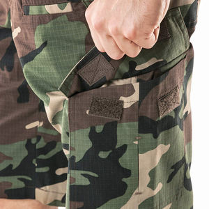 กางเกงขาสั้นคาร์โก้ผู้ชายแบบผูกเชือก ผ้าฝ้าย 100% หลายกระเป๋า ความยาวระดับเข่า สวมใส่สบายๆ สำหรับออกกำลังกาย - Product Image 5