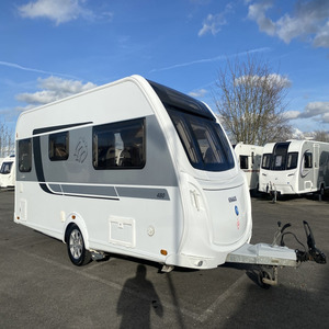 Camping-car KNAUSS STARCLASS 480, caravane légère en aluminium, 2 lits, 4 personnes, équipement de camping tout-terrain, camping-car - Product Image 1