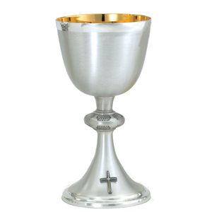 Gobelet à vin élégant en métal avec base sculptée antique, style vintage, pour table à manger, bar à domicile, gobelet à champagne - Product Image 2