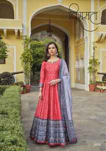 Dernière robe Anarkali fantaisie en soie imprimée patola numérique de créateur par Fab Zone - Product Image 4
