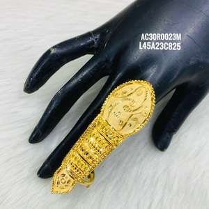 Anillos largos chapados en oro, joyería de moda de un gramo, anillos chapados en oro para mujer, todos los diseños, anillos chapados en oro con un diseño elegante. - Product Image 1